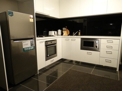 Cloud9 Luxury Apartments - Palm Beach Accommodation 5