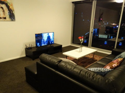 Cloud9 Luxury Apartments - Palm Beach Accommodation 15