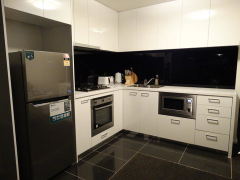 Cloud9 Luxury Apartments - Palm Beach Accommodation 2