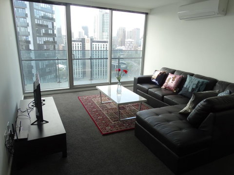 Cloud9 Luxury Apartments - Palm Beach Accommodation 4