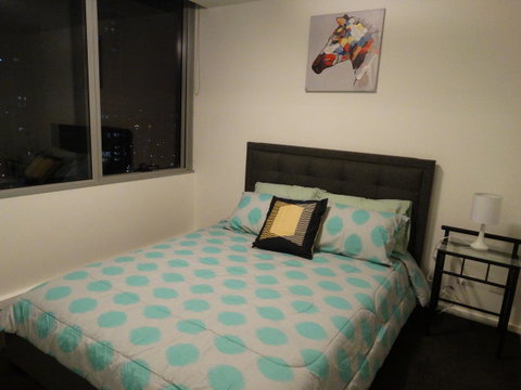 Cloud9 Luxury Apartments - Palm Beach Accommodation 18