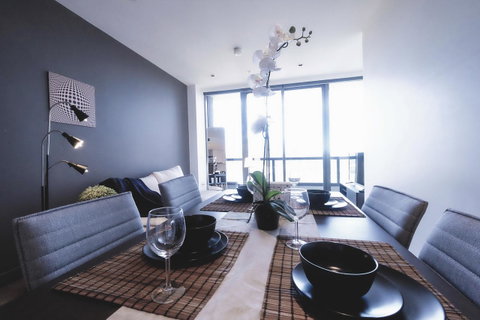 Mono Apartments On Freshwater Place - Palm Beach Accommodation 11