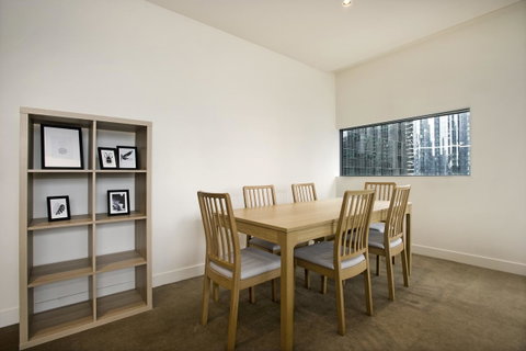 Mono Apartments On Freshwater Place - Palm Beach Accommodation 6