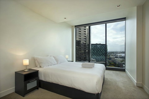 Mono Apartments On Freshwater Place - Palm Beach Accommodation 1