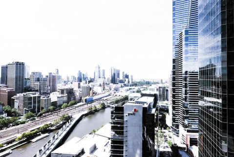 Mono Apartments On Freshwater Place - Palm Beach Accommodation 12