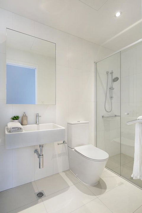 Experience Bella Hotel Apartments - Palm Beach Accommodation 38
