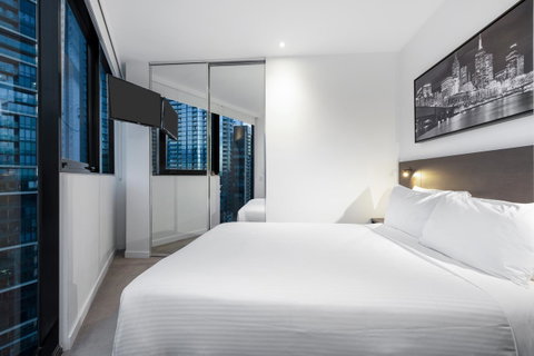 Experience Bella Hotel Apartments - Palm Beach Accommodation 1