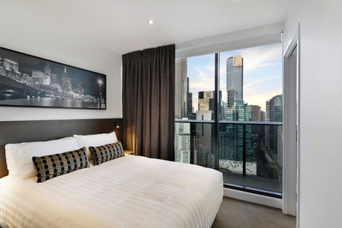 Experience Bella Hotel Apartments - Palm Beach Accommodation 0