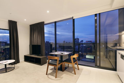 Experience Bella Hotel Apartments - Palm Beach Accommodation 33