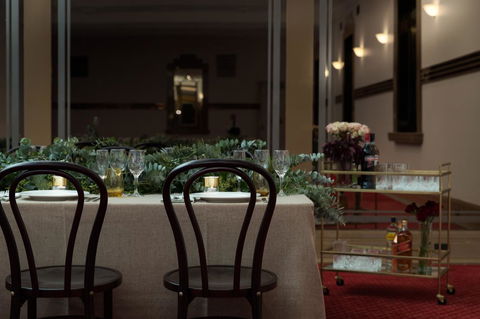 The Victoria Hotel - Palm Beach Accommodation 13