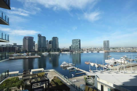 ACD Apartments - Palm Beach Accommodation 13