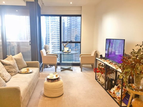 Crown Southbank Riverside S Collection - Palm Beach Accommodation 11