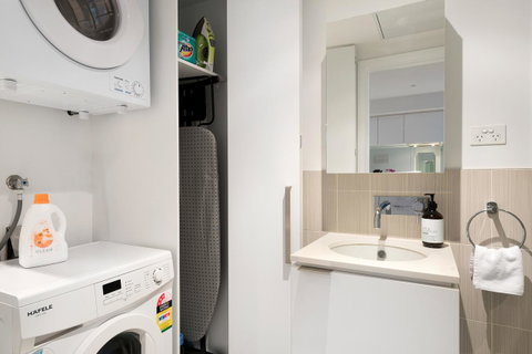 Premier Stays Melbourne - Palm Beach Accommodation 8