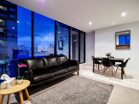 Premier Stays Melbourne - Palm Beach Accommodation 7