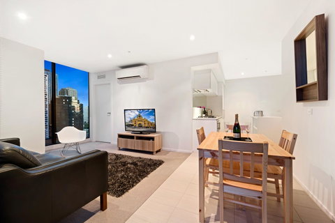 Premier Stays Melbourne - Palm Beach Accommodation 6