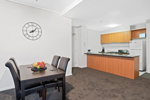 Premier Stays Melbourne - Palm Beach Accommodation 9