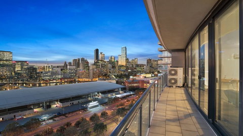 Premier Stays Melbourne - Palm Beach Accommodation 1
