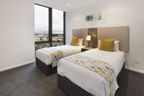28 Nights Apartments - Palm Beach Accommodation 1