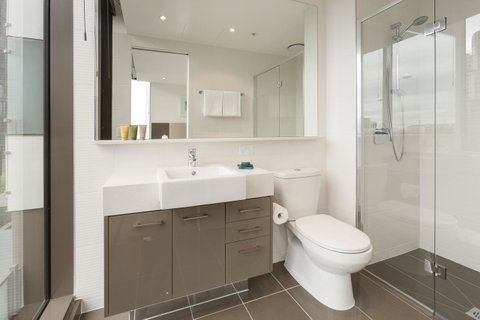 28 Nights Apartments - Palm Beach Accommodation 9