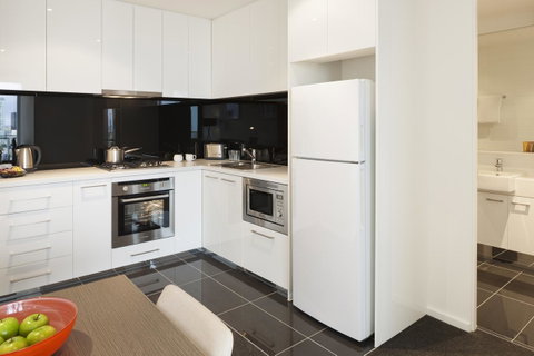 28 Nights Apartments - Palm Beach Accommodation 11