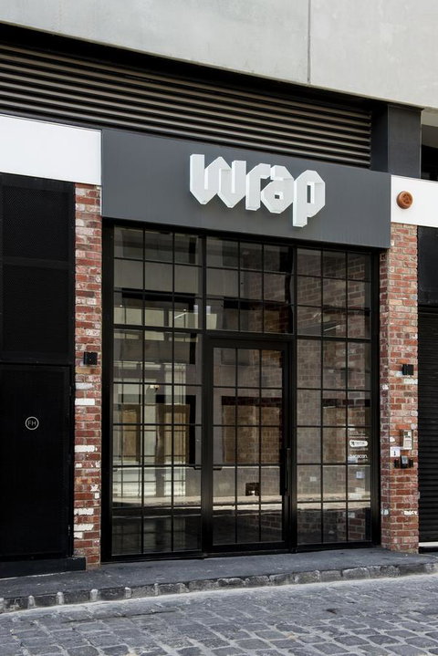 WRAP On Southbank - Palm Beach Accommodation 22