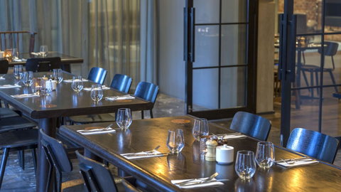 WRAP On Southbank - Palm Beach Accommodation 10