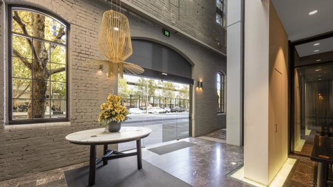 WRAP On Southbank - Palm Beach Accommodation 14