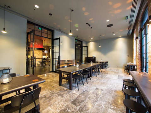 WRAP On Southbank - Palm Beach Accommodation 21