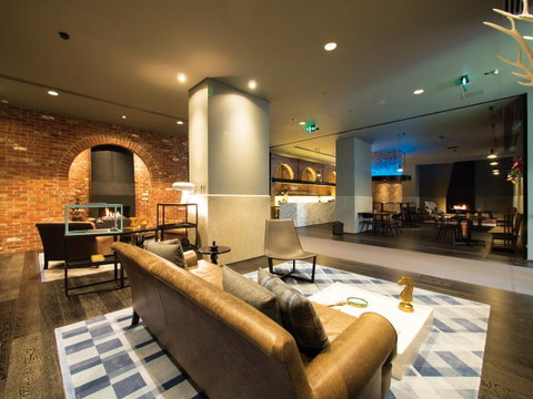 WRAP On Southbank - Palm Beach Accommodation 17
