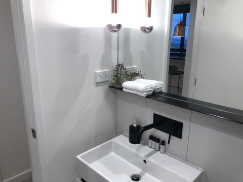 Crown Boutique S Collection - Palm Beach Accommodation 14