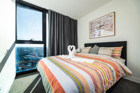 Ocean View/South-bank Premium Location 2 Bedroom Apartments - Palm Beach Accommodation 12