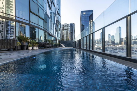 Ocean View/South-bank Premium Location 2 Bedroom Apartments - Palm Beach Accommodation 38