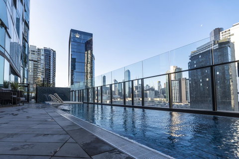 Ocean View/South-bank Premium Location 2 Bedroom Apartments - Palm Beach Accommodation 39