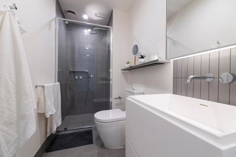 Ocean View/South-bank Premium Location 2 Bedroom Apartments - Palm Beach Accommodation 17