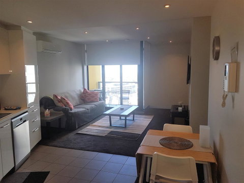 Southbank Short Stay Apartment - Palm Beach Accommodation 2
