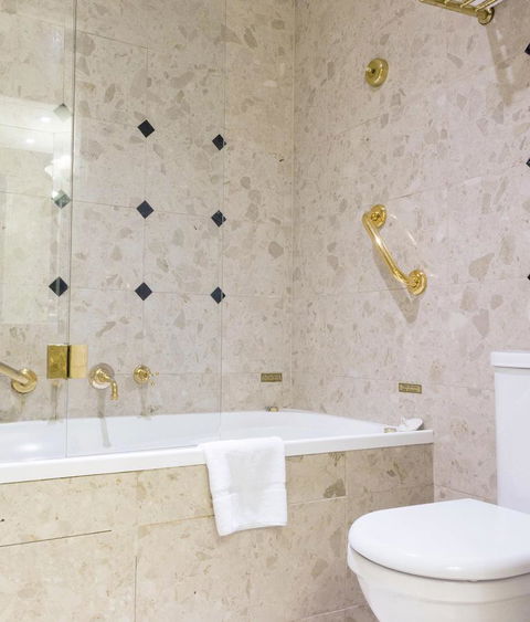 Stamford Plaza Melbourne - Palm Beach Accommodation 35