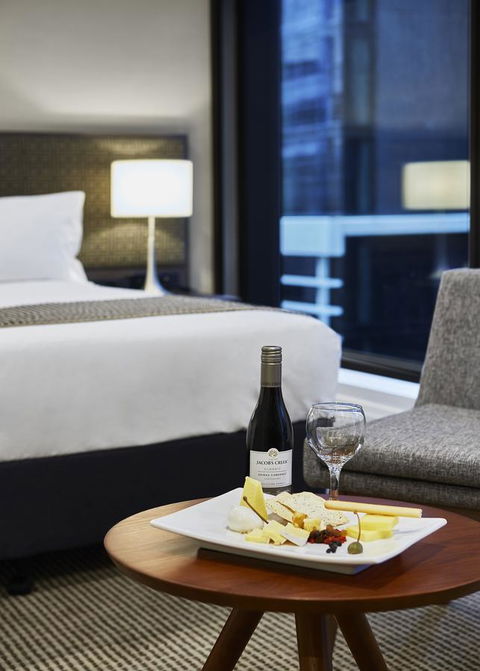 Stamford Plaza Melbourne - Palm Beach Accommodation 17