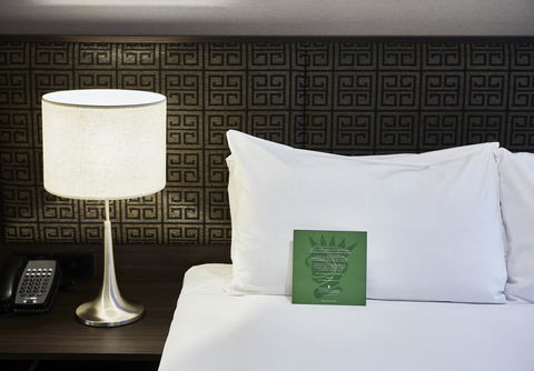 Stamford Plaza Melbourne - Palm Beach Accommodation 23