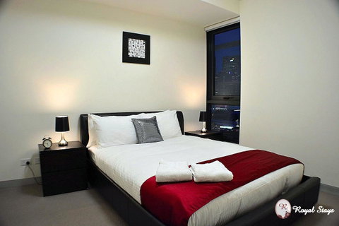 Royal Stays Apartments Melbourne- Southbank - Palm Beach Accommodation 6