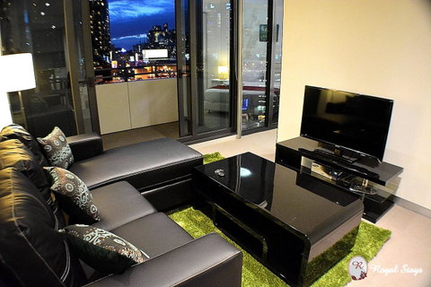 Royal Stays Apartments Melbourne- Southbank - Palm Beach Accommodation 1