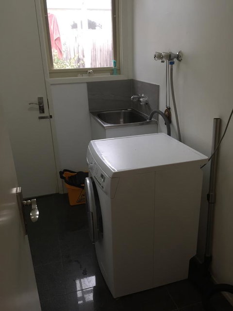 Doncaster Westfield Home Stay - Palm Beach Accommodation 18