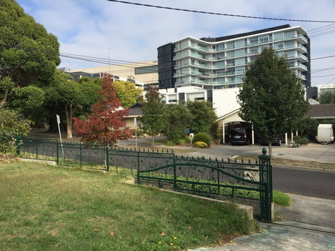 Doncaster Westfield Home Stay - Palm Beach Accommodation 0