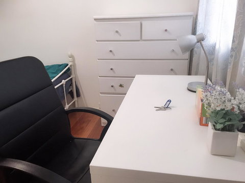 Doncaster Westfield Home Stay - Palm Beach Accommodation 36