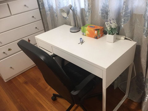 Doncaster Westfield Home Stay - Palm Beach Accommodation 3