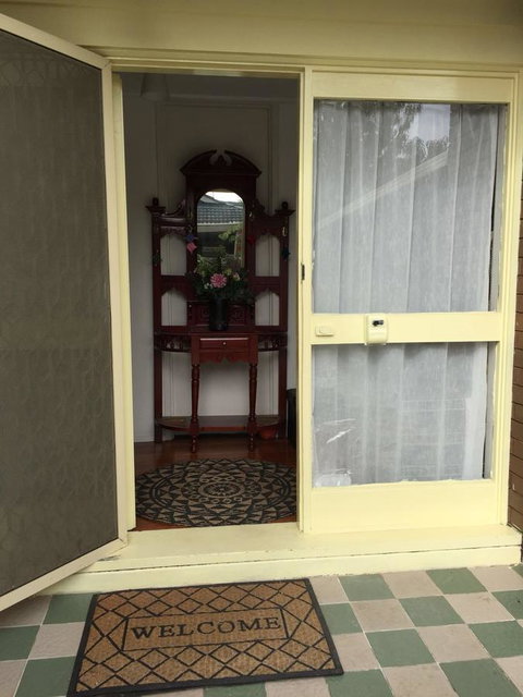 Doncaster Westfield Home Stay - Palm Beach Accommodation 16