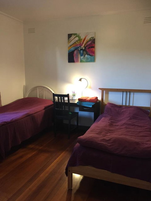 Doncaster Westfield Home Stay - Palm Beach Accommodation 37