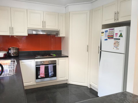 Doncaster Westfield Home Stay - Palm Beach Accommodation 19