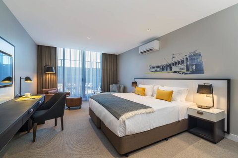 Peppers Docklands - Palm Beach Accommodation 0