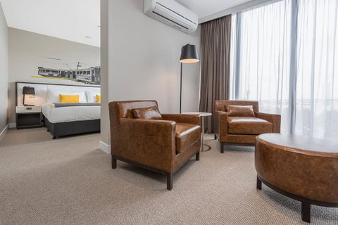 Peppers Docklands - Palm Beach Accommodation 30