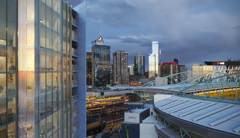 Peppers Docklands - Palm Beach Accommodation 13